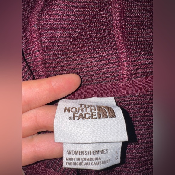 The North Face Women's Maroon Jacket - Picture 3 of 4